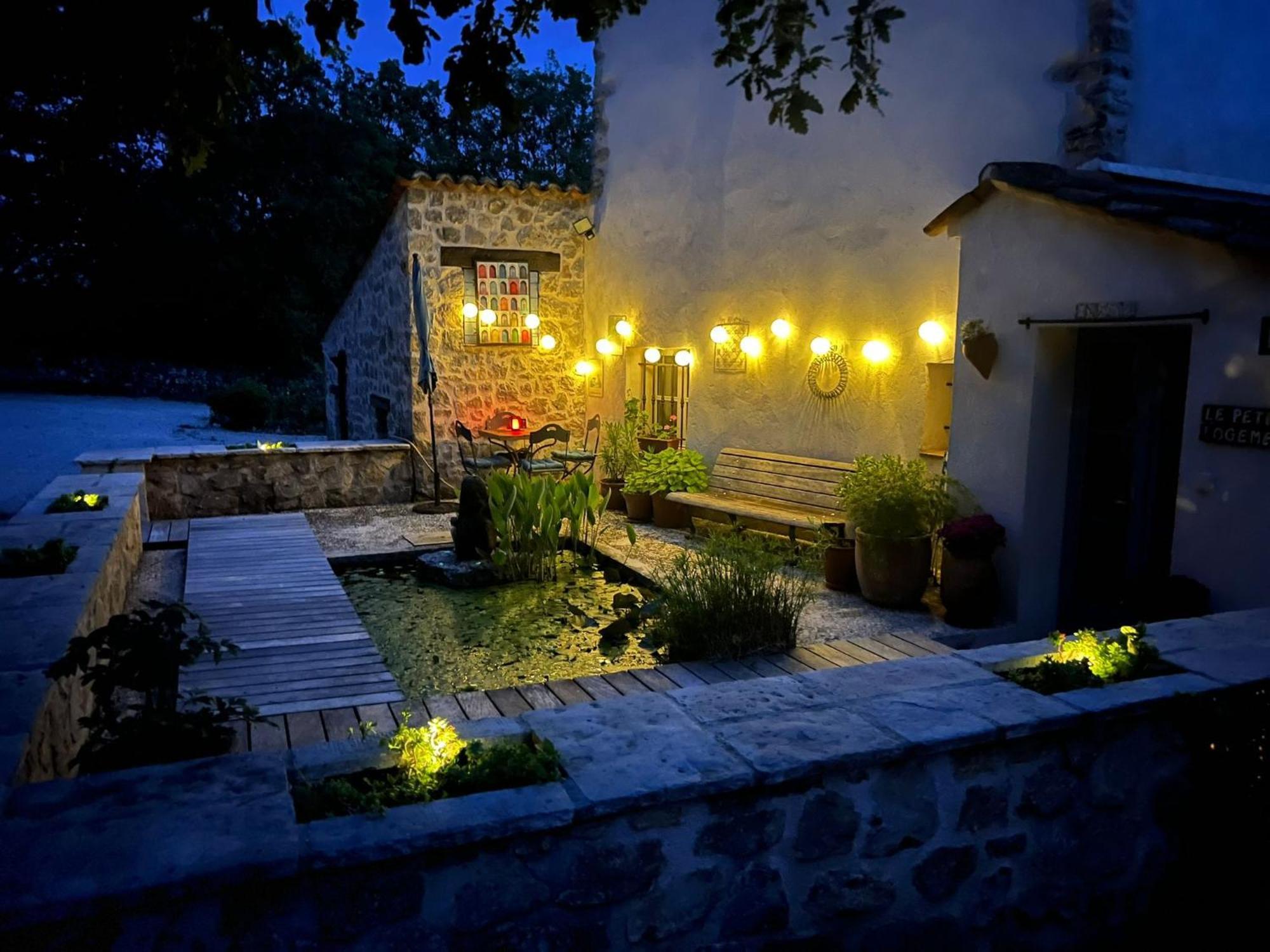 モントルー Domaine Geodora, Parfumeur En Provenceヴィラ エクステリア 写真